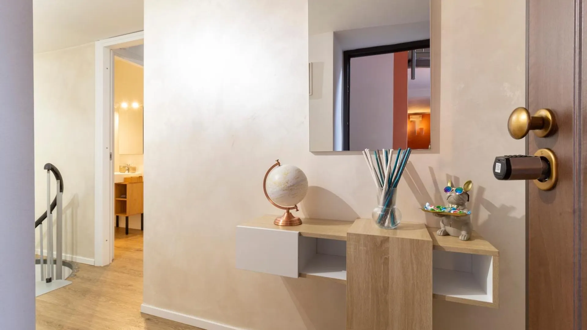 Luxloft Milano Navigli - 2 Bathrooms - Free Parking 0*, Milan Italy