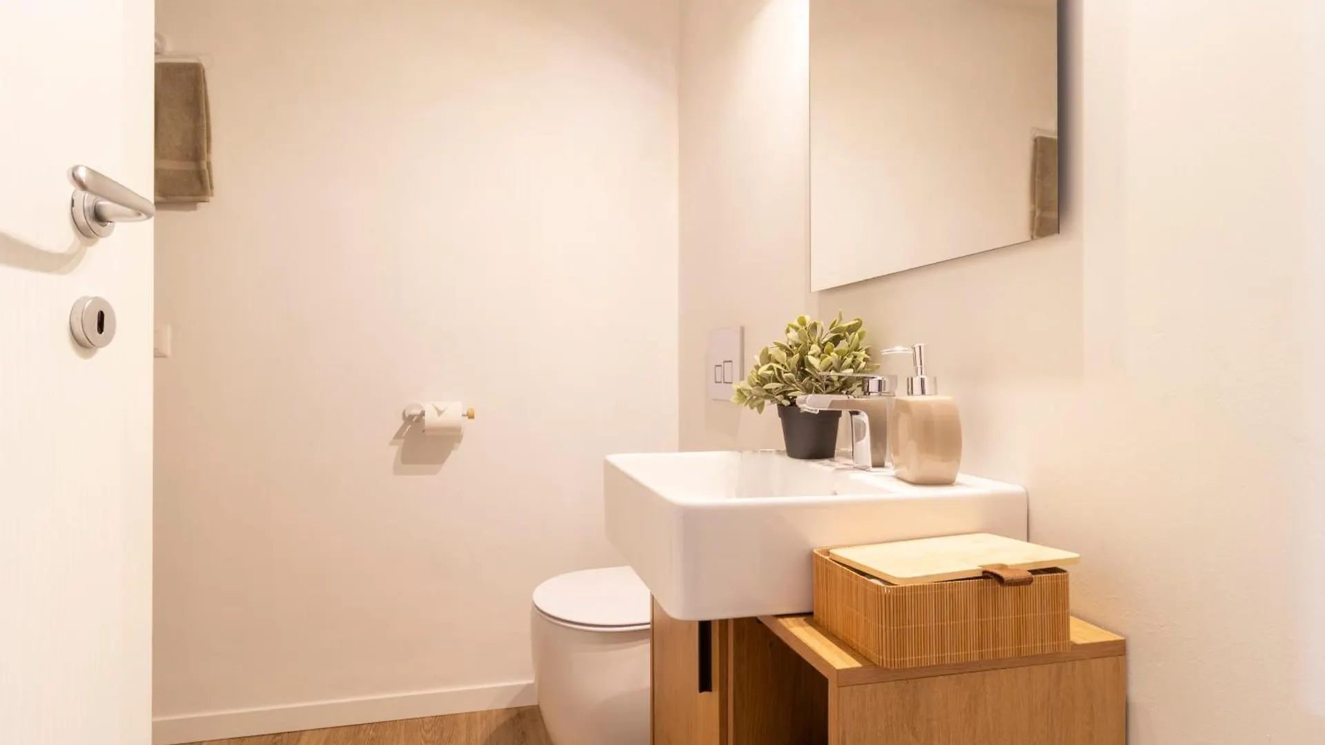 Luxloft Milano Navigli - 2 Bathrooms - Free Parking 0*, Milan